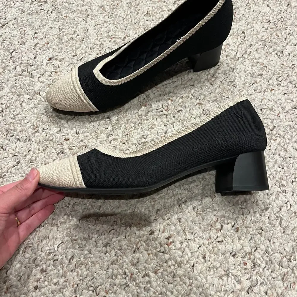 Vivaia Julie Pro Almond Toe Chunky Heels Sz EU 42 US 10.5 Classic Formal Comfort